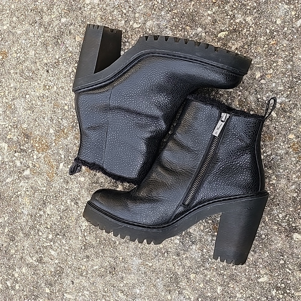 Dr. Martens MAGDALENA FL BLACK STONE HEELED BOOT Size 10L - Picture 5 of 12